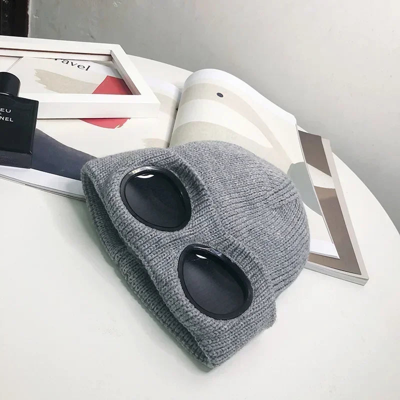 Brimless Hat With Goggles For Men And Women In Winter Hat Neutral Solid Color Skull Knitted Hat In Winter - MANDOTOS