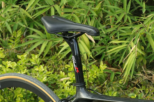 Racing Bicycle Saddle Training Grade Man Road Tt TimeTrial Triathlon Bike Lightweight Cushion Seat