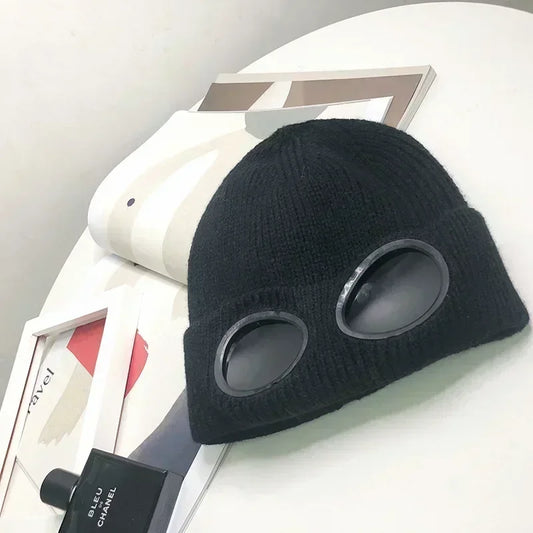 Brimless Hat With Goggles For Men And Women In Winter Hat Neutral Solid Color Skull Knitted Hat In Winter - MANDOTOS