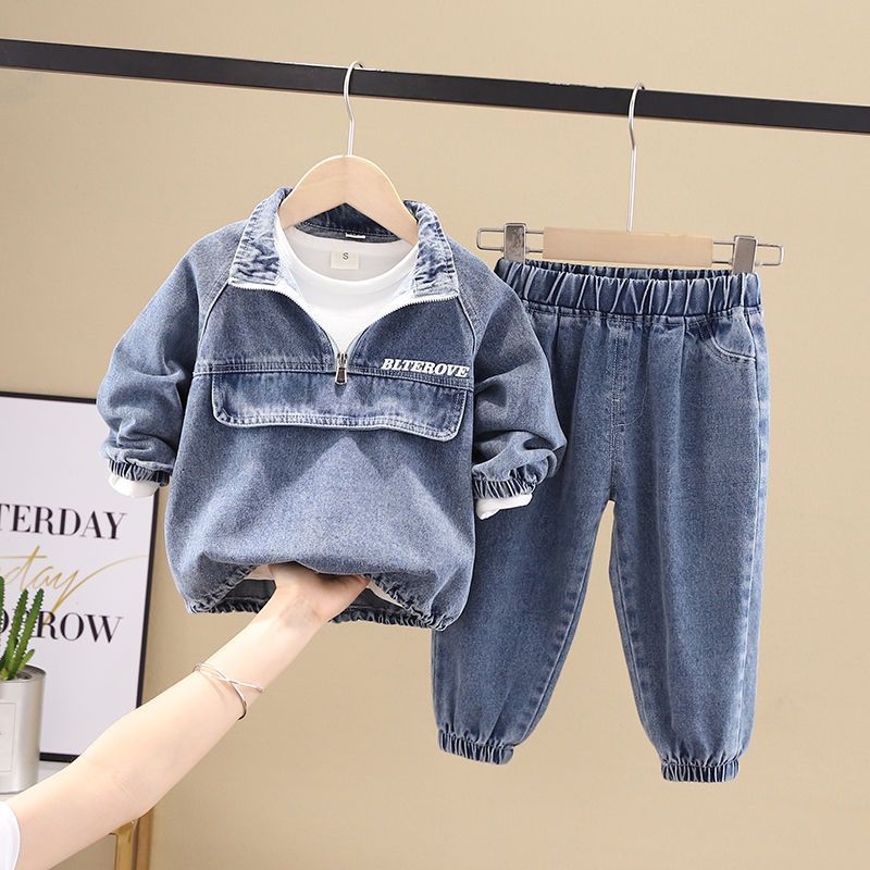 Handsome boy wearing Ancient Energy spring clothing, stylish children's outfit, casual and comfortable for spring fashion.