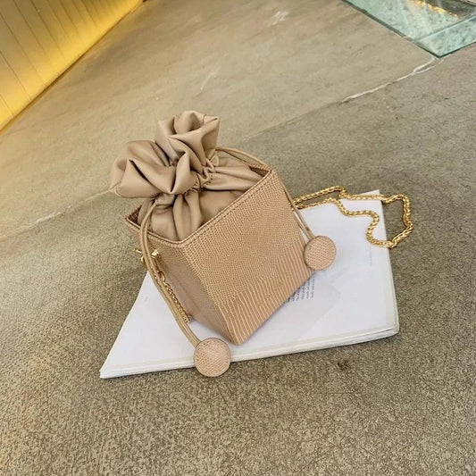 Chic Alligator Pattern Bucket Bag - MANDOTOS