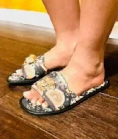 Chic Flat Sandals for Women - MANDOTOS