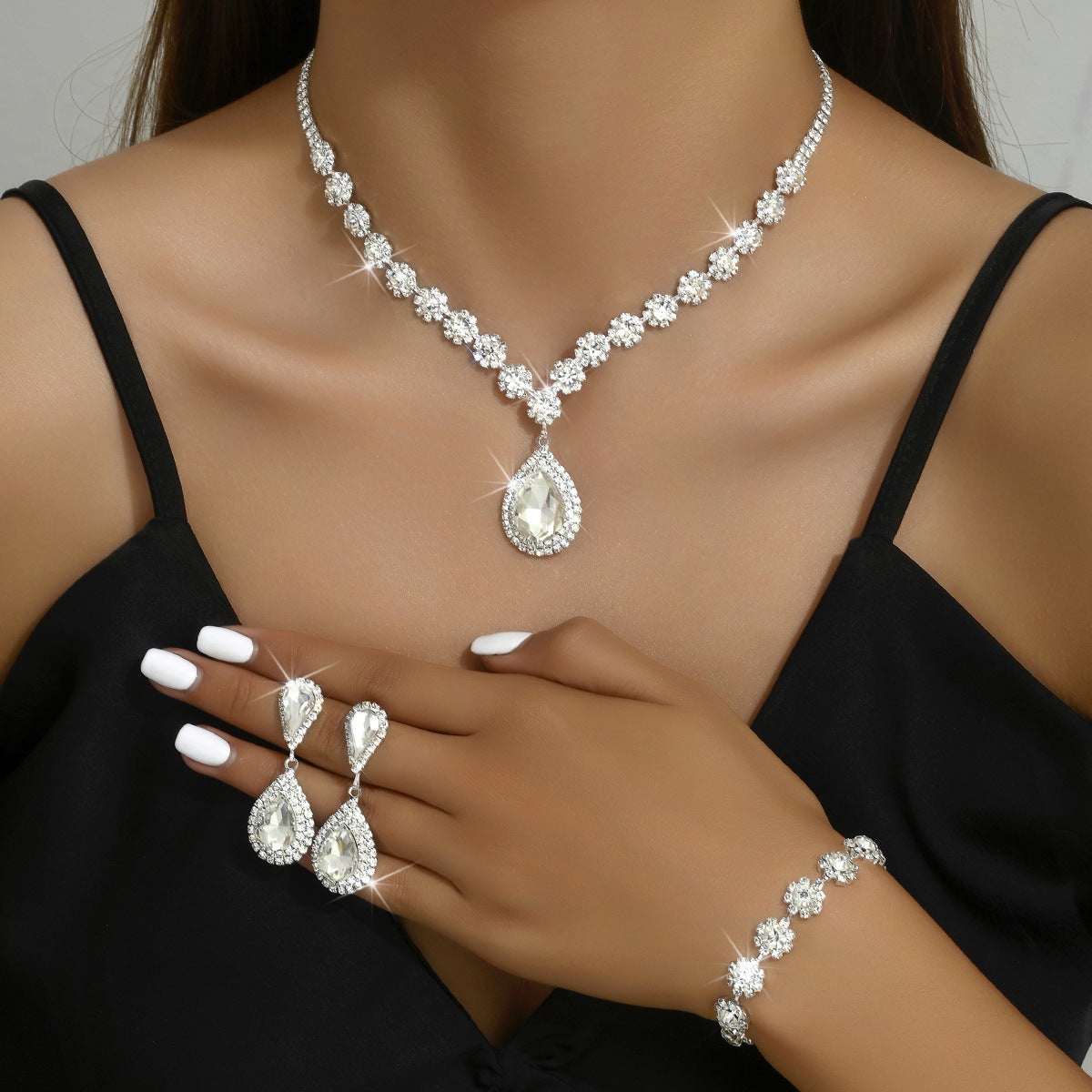 Fashion Jewelry Bridal Jewelry Suit Necklace Ear Stud Bracelet Three-piece Set - MANDOTOS