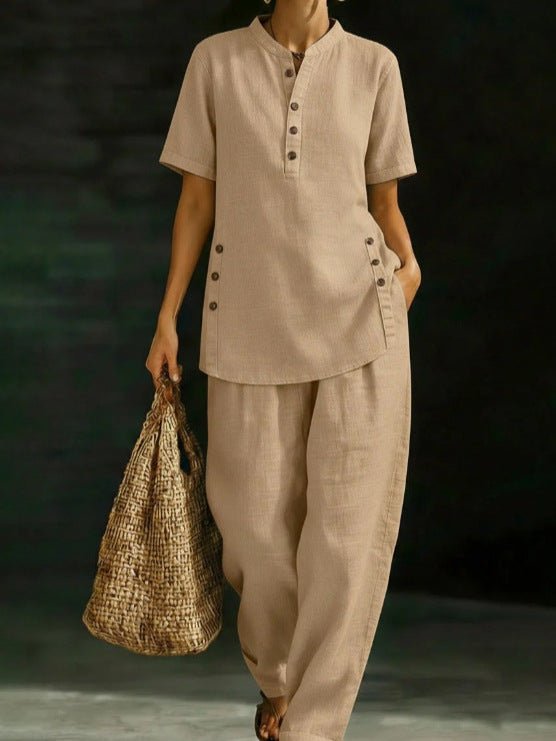 Solid color FitiqueFit three-quarter sleeve shirt and wide-leg pants two-piece set, casual and comfortable for everyday wear.