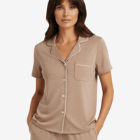 Lusome Sleep USA Donna short sleeve shirt in soft fabric with a relaxed fit, displayed on a hanger.