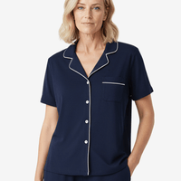 Lusome Sleep USA Donna short sleeve shirt with a soft, comfortable fabric and a classic fit, shown in a casual style.