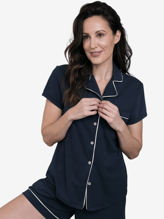 Lusome Sleep USA Donna short sleeve shirt in soft fabric, featuring a relaxed fit with a classic collar and button closure.