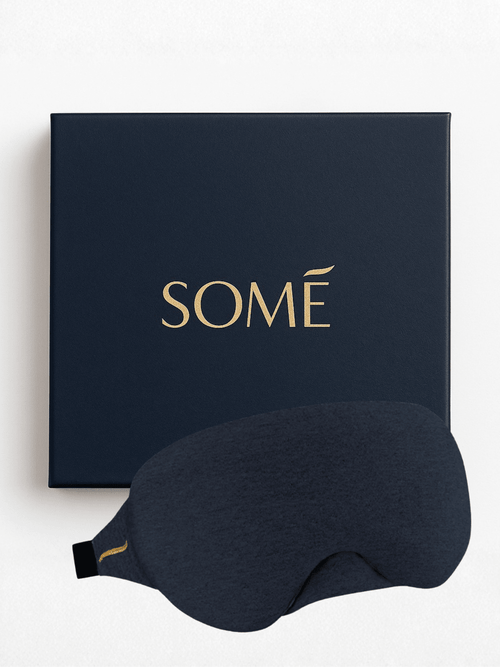 Lusome Sleep USA Collagen Infusion Sleep Mask for skin care, showing a soothing, hydrating mask applied to the face.