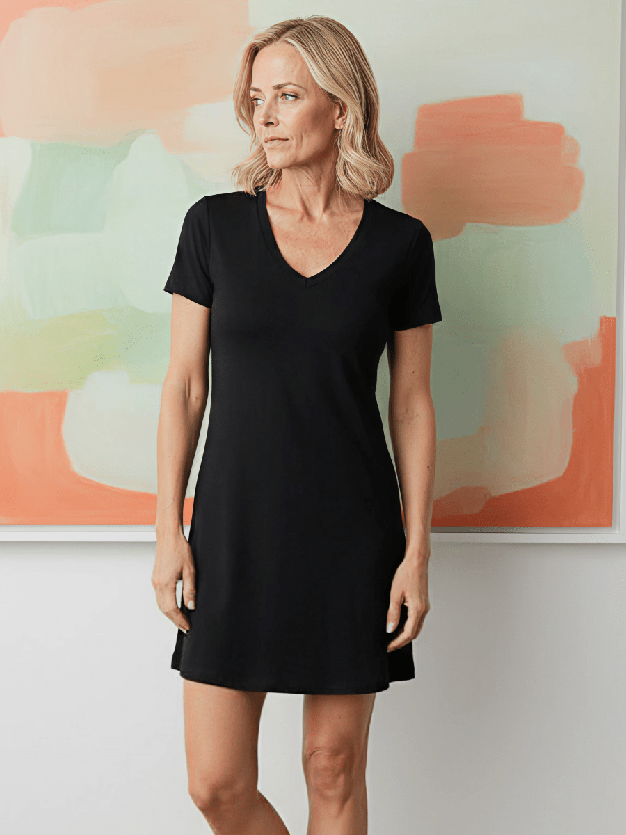 Lusome Sleep USA Eva sleepshirt, soft and comfortable women's sleepwear in light blue fabric with short sleeves and relaxed fit.