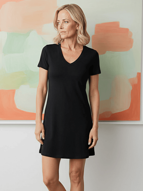Lusome Sleep USA Eva sleepshirt, soft and comfortable women's sleepwear in light blue fabric with short sleeves and relaxed fit.