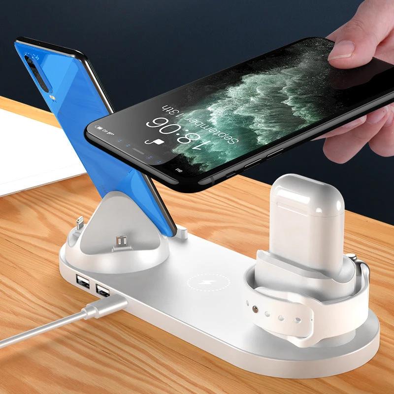 Mandotos 5V wireless charger with lithium battery and USB interface, showing the compact device with charging port and battery indicator.