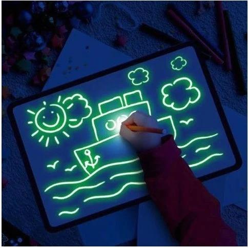 Mandotos 3D magic light effects drawing pad with puzzle board for kids, educational toy for creative sketching and light play.