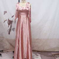Mandotos sleeveless camisole gown, elegant evening bridesmaid dress for women, showcasing a stylish and comfortable design.