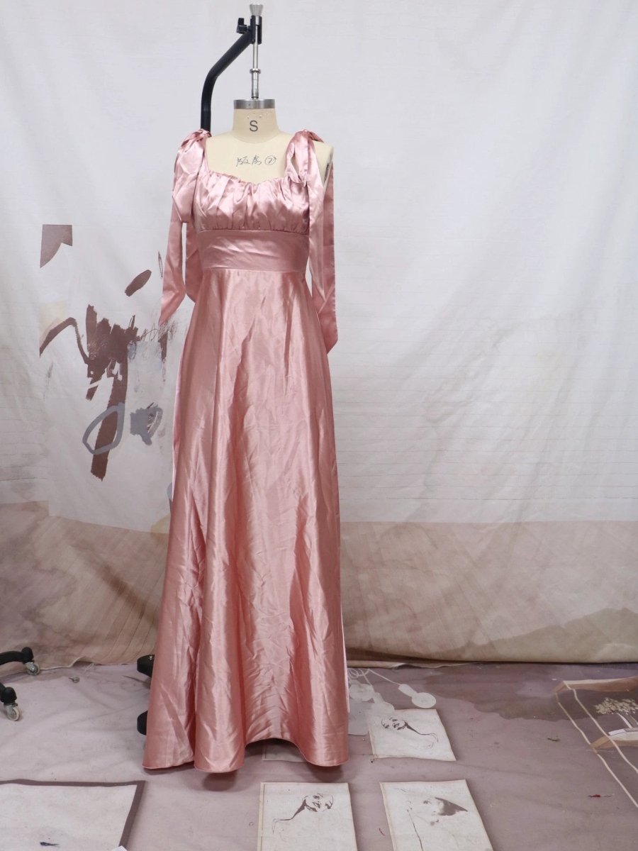 Mandotos sleeveless camisole gown, elegant evening bridesmaid dress for women, showcasing a stylish and comfortable design.