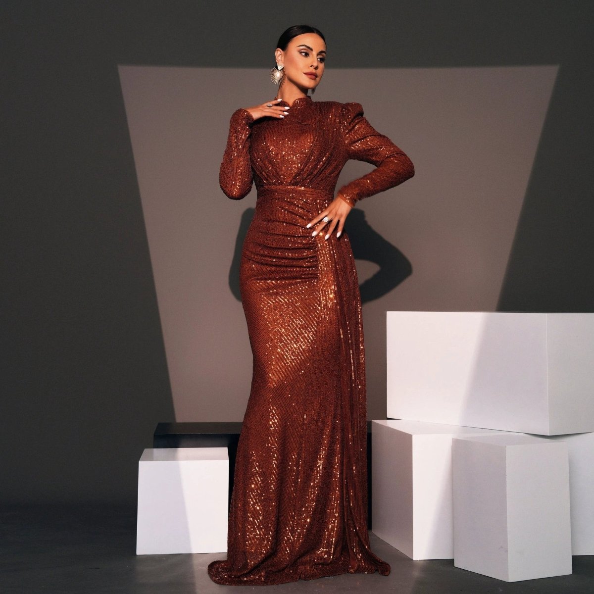 Mandotos long sleeve round neck sequined banquet dress, slim fit, elegant evening gown with shimmering embellishments.