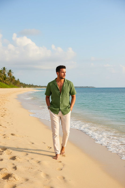 Mandotos men's casual beach shirt with short sleeves and button-down front, perfect for effortless summer style.