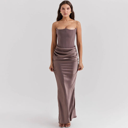 Mandotos slim tube top long dress for women, sexy backless bandeau evening dress suitable for parties and special occasions.