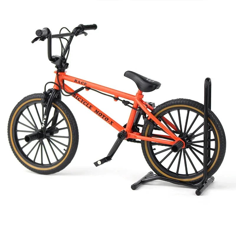 Mini alloy racing bicycle diecast model by Mandotos, detailed miniature bike perfect for collectors and racing enthusiasts.