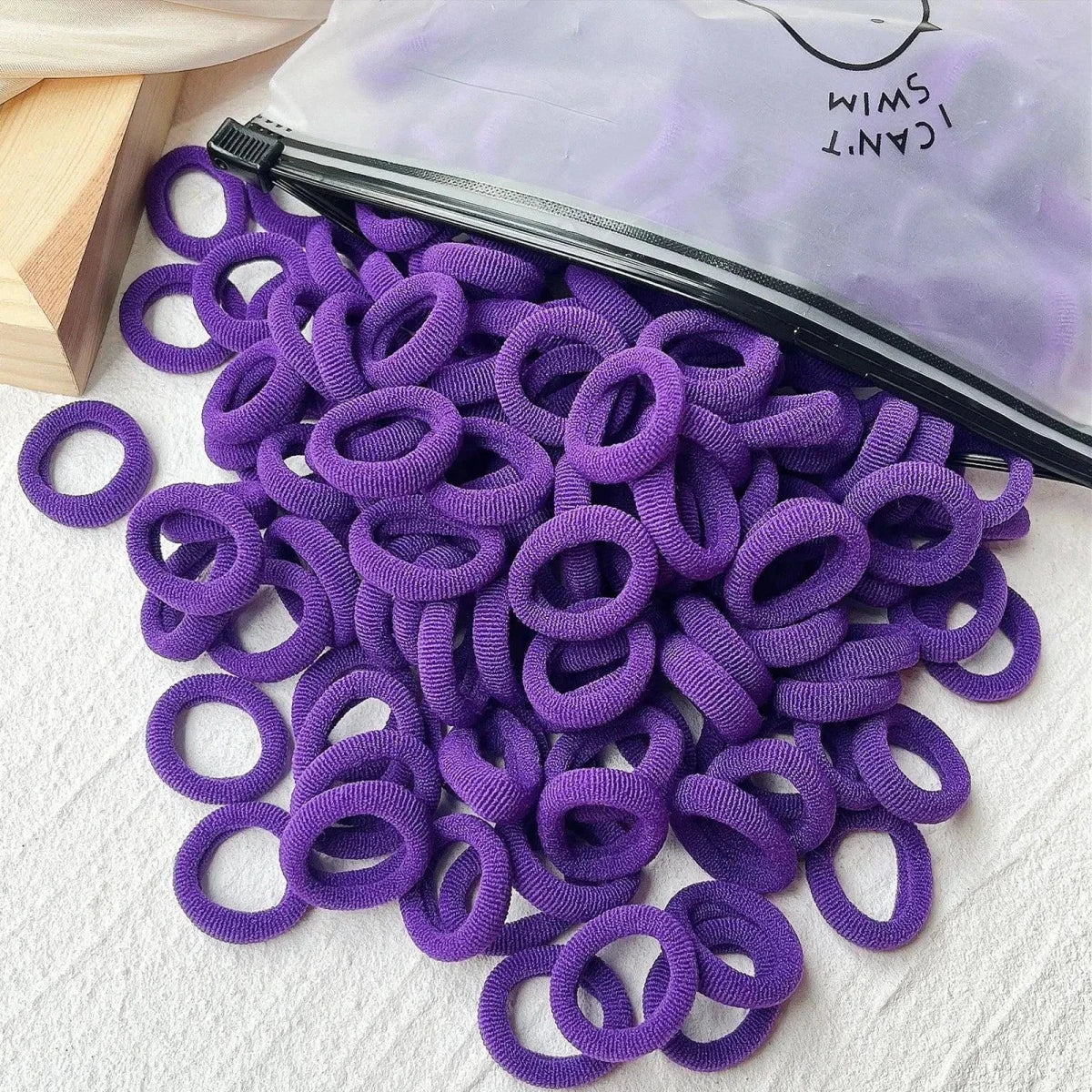 Mandotos kids elastic hair bands with sweet-themed scrunchies and clips, ideal for children's hair accessories and headbands.