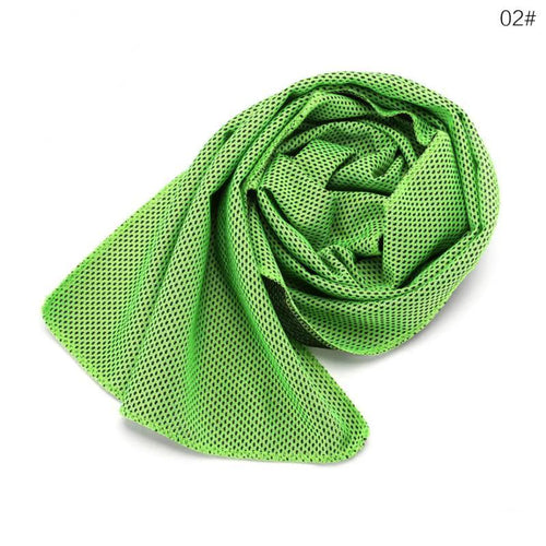 Mandotos sports cooling towel in soft microfiber, ice-cold and breathable, ideal for yoga, golf, gym, camping, running, and workouts.