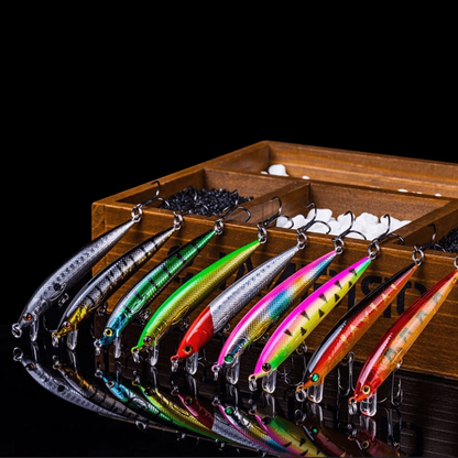 Mandotos 7cm triple-sharp minnow fishing lure with realistic fish design and sharp hooks, ideal for freshwater and saltwater fishing.