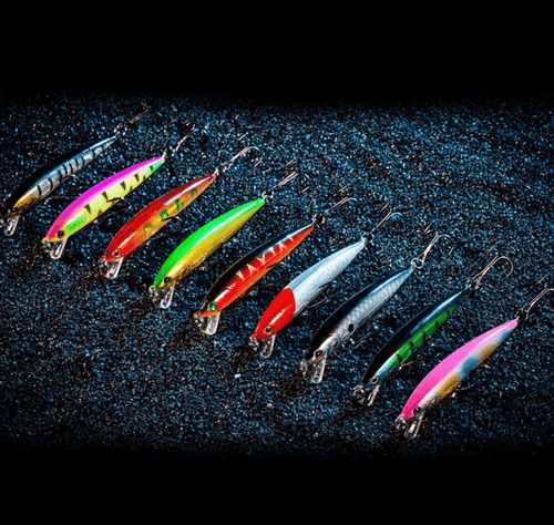 Mandotos 7cm triple-sharp minnow fishing lure with realistic fish design, ideal for freshwater and saltwater angling.