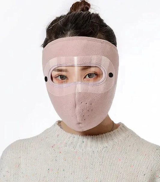 Mandotos Airy Outdoor Face Cover worn outdoors, lightweight fabric with adjustable ear loops for comfortable protection.