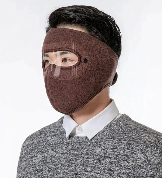 Mandotos Airy Outdoor Face Cover worn over nose and mouth, lightweight and breathable fabric for outdoor protection.