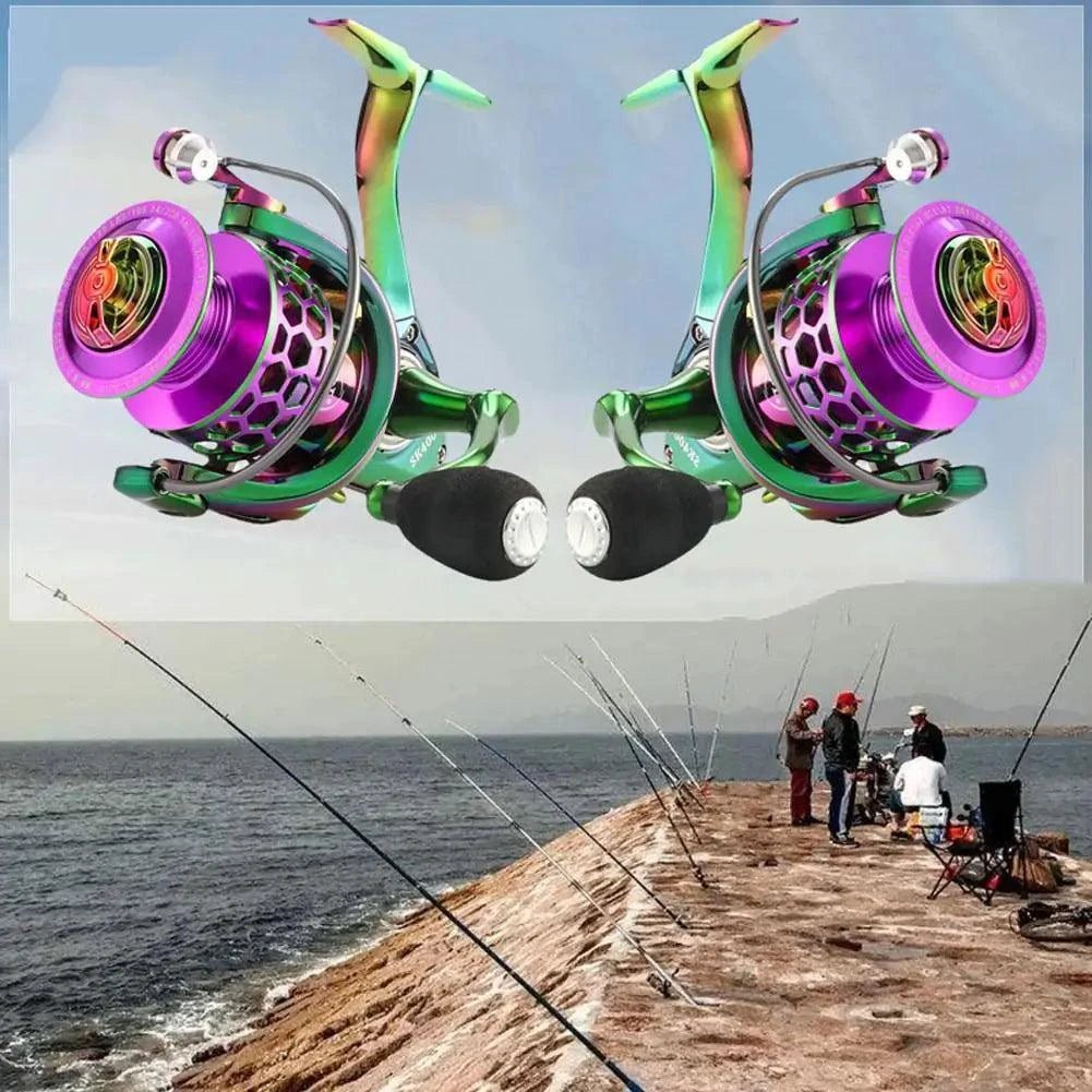 Mandotos AluSpin Reel Master fishing reel with silver finish and ergonomic handle, designed for smooth casting and durability.