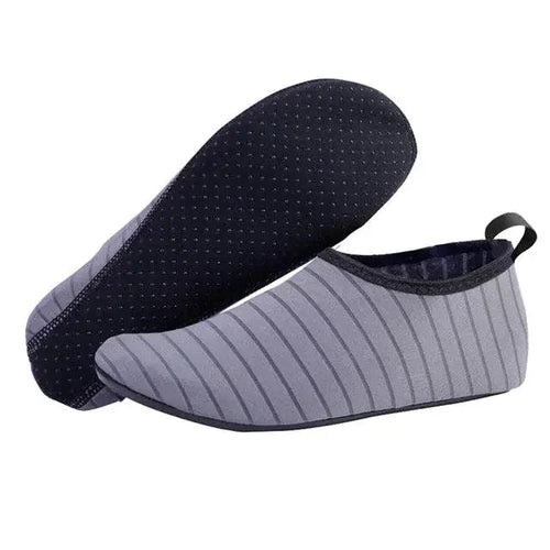 Mandotos AquaFlex unisex water shoes with quick-dry fabric, designed for beach, yoga, and swimming activities.
