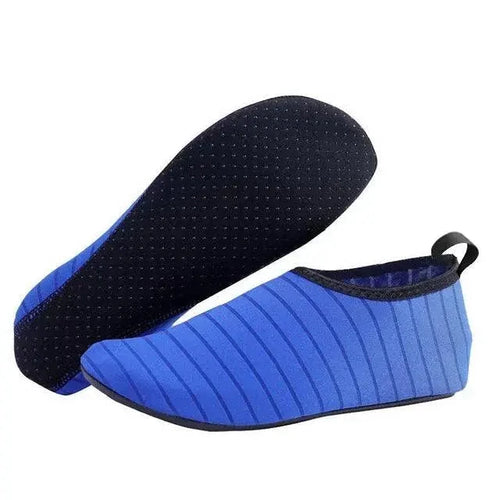 Mandotos AquaFlex unisex water shoes with quick-dry fabric, designed for beach, yoga, and swimming activities.
