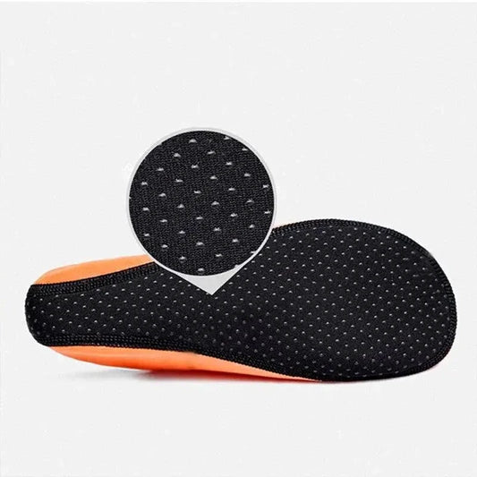 Mandotos AquaFlex unisex water shoes with quick-dry fabric, flexible sole, suitable for beach, yoga, and swimming activities.