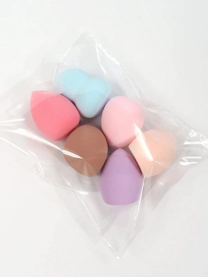 Mandotos beauty sponge set with foundation mixing puffs, available in 6 to 60 pieces, in various sizes and shapes for makeup application.
