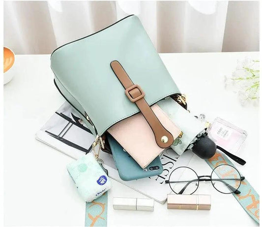 Mandotos Korean style bucket bag with shoulder strap, fashionable cross-border female bag in black leather.