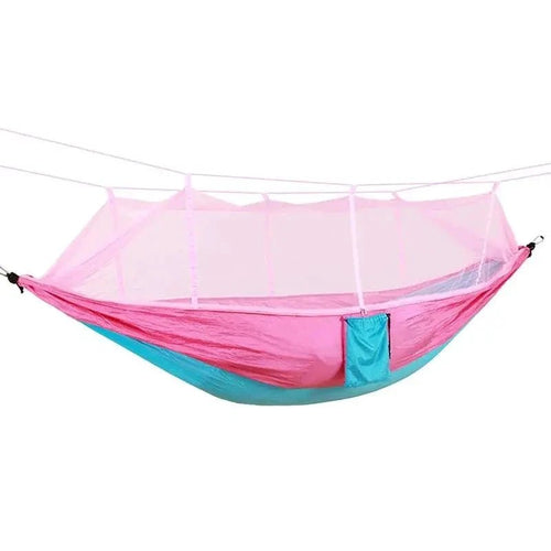Mandotos bug-free camp hammock made of durable 210T nylon fabric, designed for insect-free outdoor relaxation.