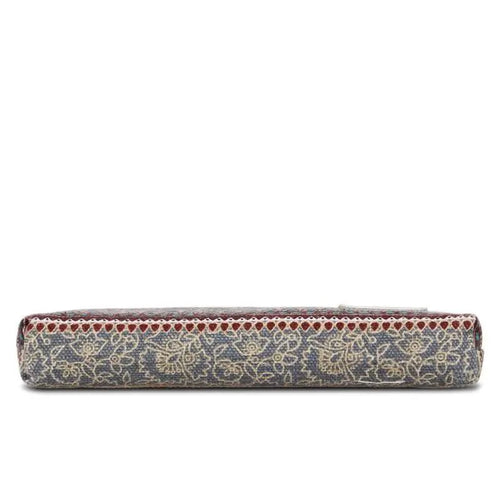 Mandotos Canvas Chic Artisan Purse with stylish design, featuring durable canvas material and elegant craftsmanship.