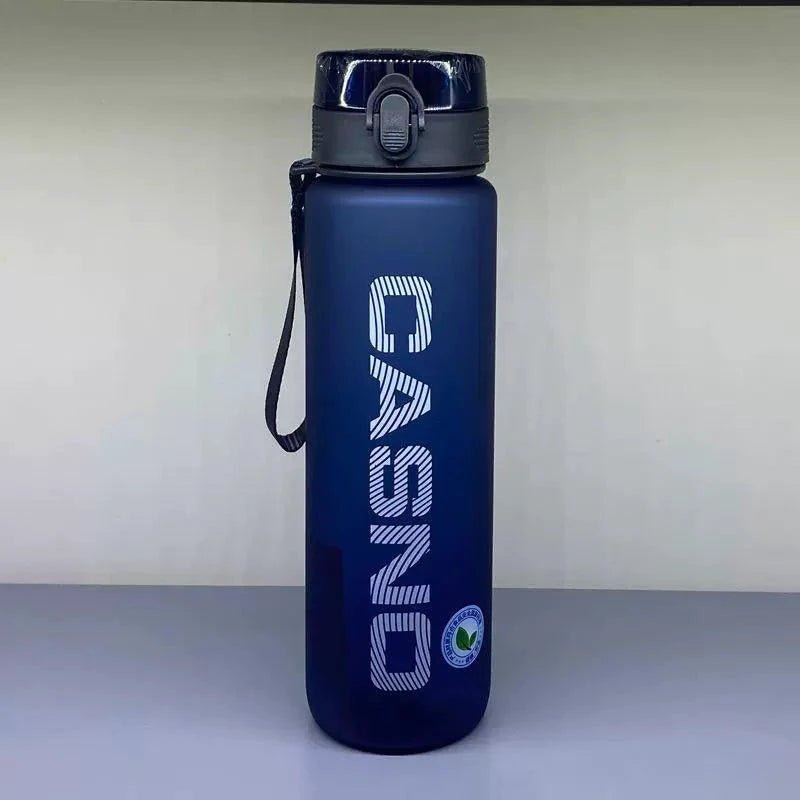 Mandotos Casino Frosted sports water bottle with lid, portable plastic bottle for men and women, ideal for active use