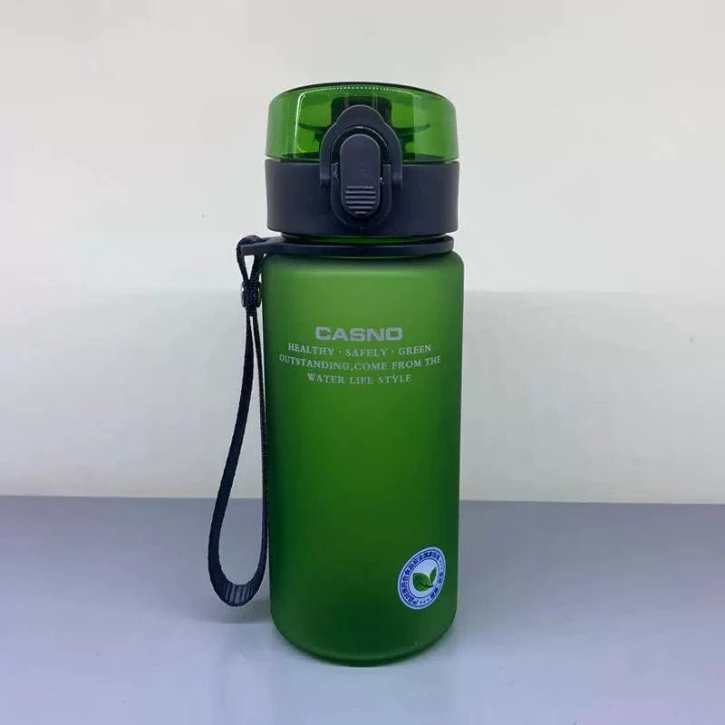 Mandotos Casino Frosted sports water bottle with lid, portable plastic bottle for men and women, ideal for active hydration.