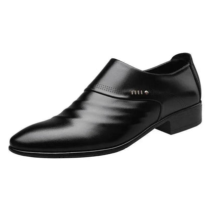 Mandotos men's casual pointed toe leather shoes showing sleek design and smooth black leather material.