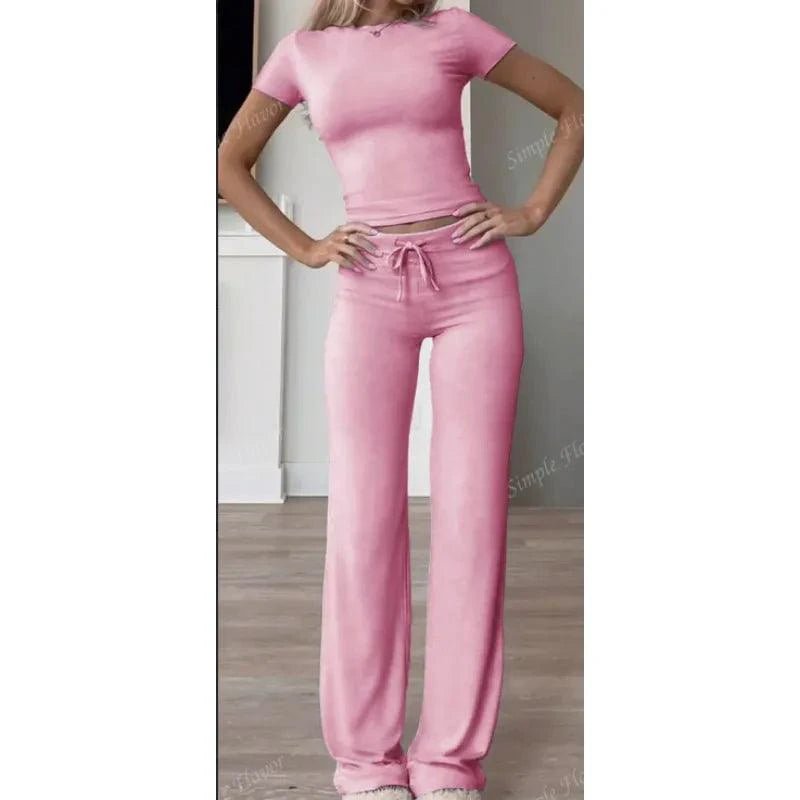 Mandotos casual solid 2-piece T-shirt and pants set for comfortable everyday wear, featuring a simple T-shirt and matching pants.