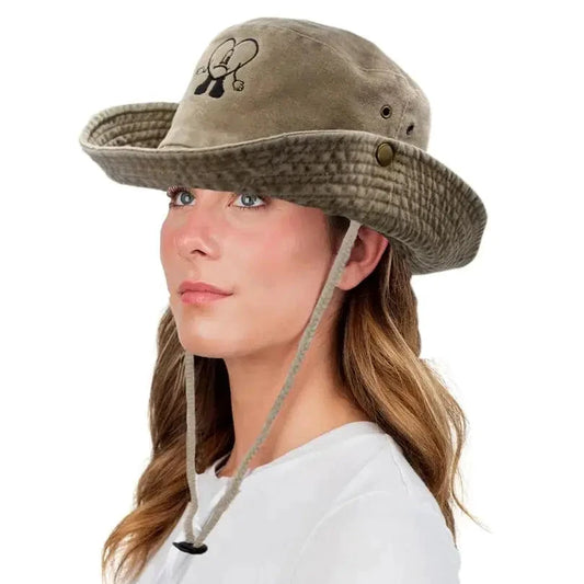 Mandotos chic embroidered travel hat with stylish design and embroidered details, perfect for outdoor adventures and travel.