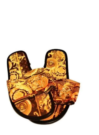 Mandotos chic flat sandals for women featuring a stylish design with open toes and comfortable straps on a neutral background.