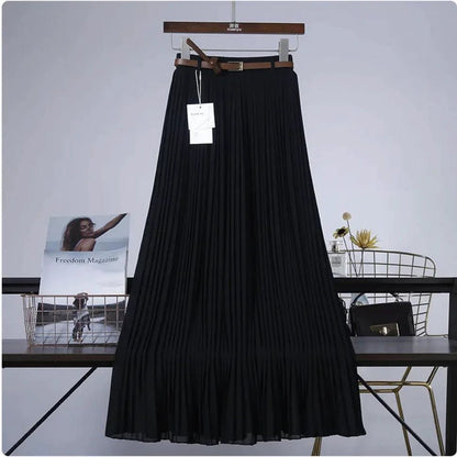 Mandotos Chic & Grace pleated chiffon skirt with flowing fabric, perfect for elegant, effortless style.