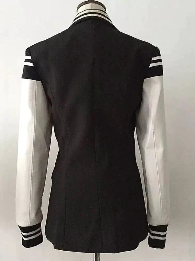 Mandotos chic leather blazer coat featuring a tailored fit and stylish design, perfect for a modern, sophisticated look.