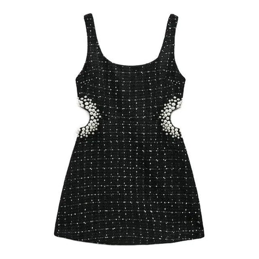 Mandotos chic off-shoulder mini dress featuring a stylish design and fitted silhouette, perfect for summer and special occasions.