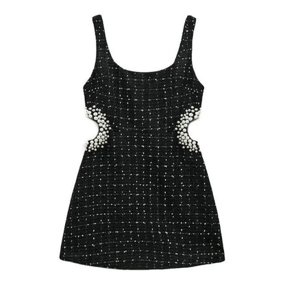 Mandotos chic off-shoulder mini dress featuring a stylish design and lightweight fabric, perfect for summer or casual outings.