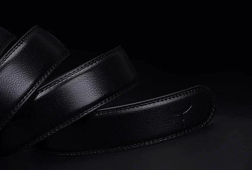 Mandotos contemporary leather belt with sleek design, brown leather strap, and metal buckle for stylish casual wear.