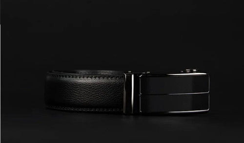 Mandotos contemporary leather belt with sleek design and adjustable buckle, made from genuine leather for a stylish look.