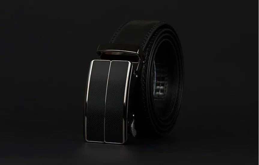 Mandotos contemporary leather belt with sleek design and metal buckle, ideal for stylish casual or formal wear.