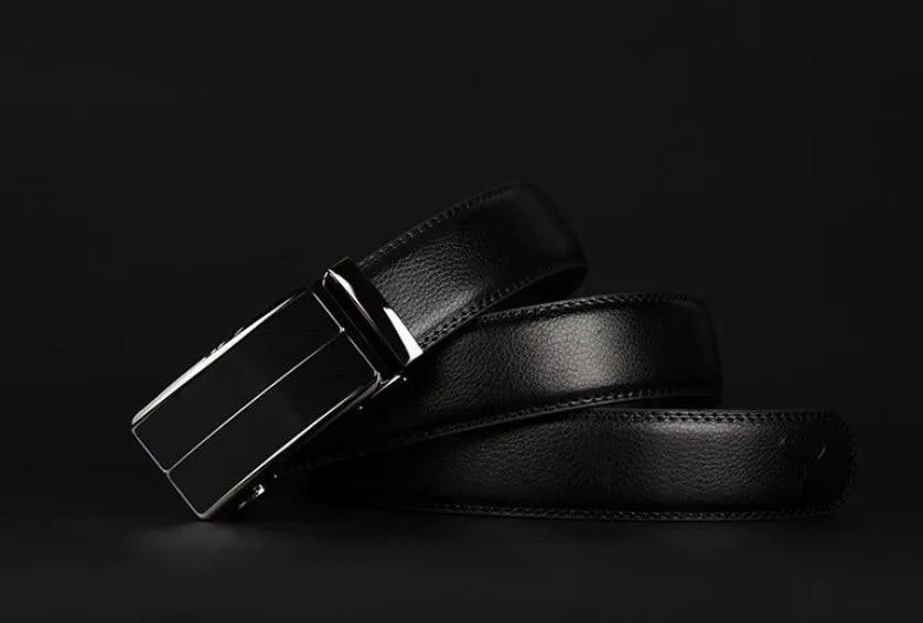 Contemporary MANDOTOS leather belt with sleek design and polished finish, shown in close-up view.